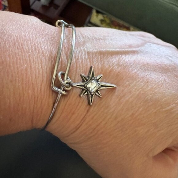 Alex + Ani North Star Matte Silver Expandable Charm Bracelet Unisex Made in USA - Picture 3 of 4